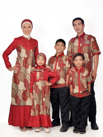 Model Baju Batik Keluarga Plus Anak Terbaru